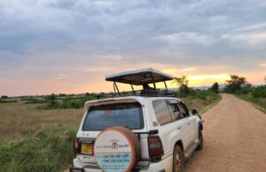 Rent land cruiser v8 in Uganda